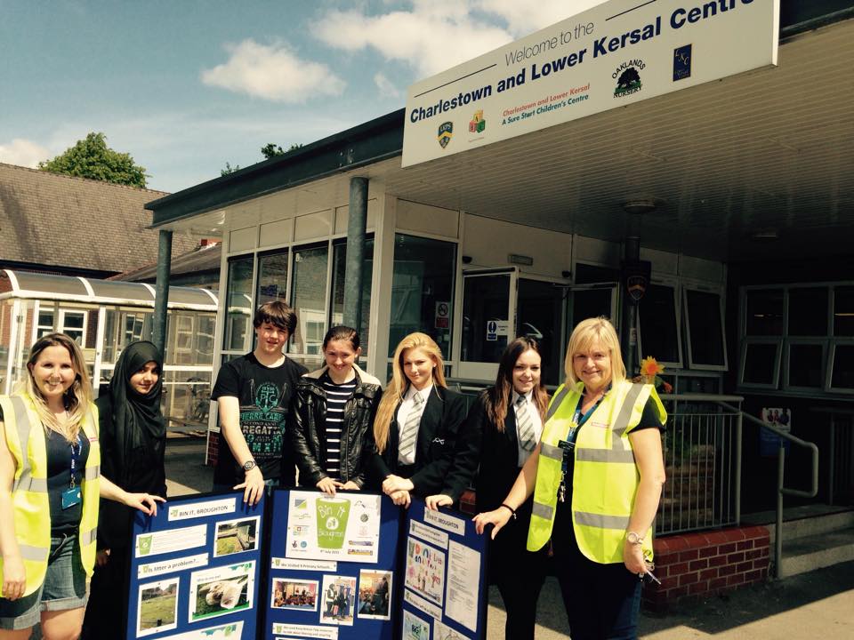 Pupils ‘bin it in Broughton’ to help keep community clean | Salix Homes